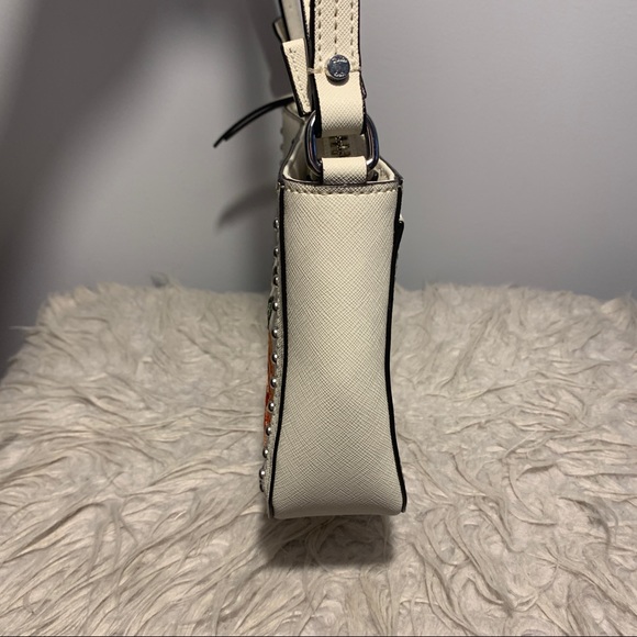 [GIFTED] Flower Calvin Klein Shoulder Bag 💐 - Picture 3 of 12
